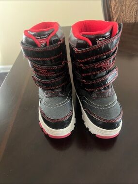 Disney lightening McQueen Kids Black and Red Winter Boots